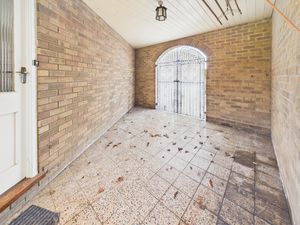 Photo 8- click for photo gallery